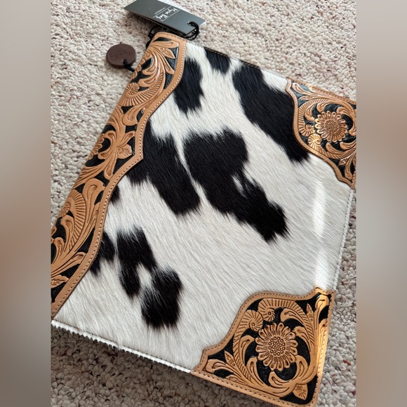 Leather & Cowhide portfolio - Picture 7 of 7